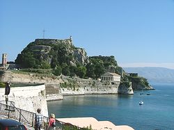 Blick auf die alte Festung in Korfu Stadt